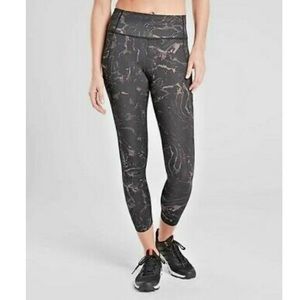 Athleta Velocity Stash Pocket 7/8 Tight